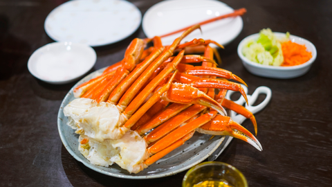 Crack Into Snow Crab This May!